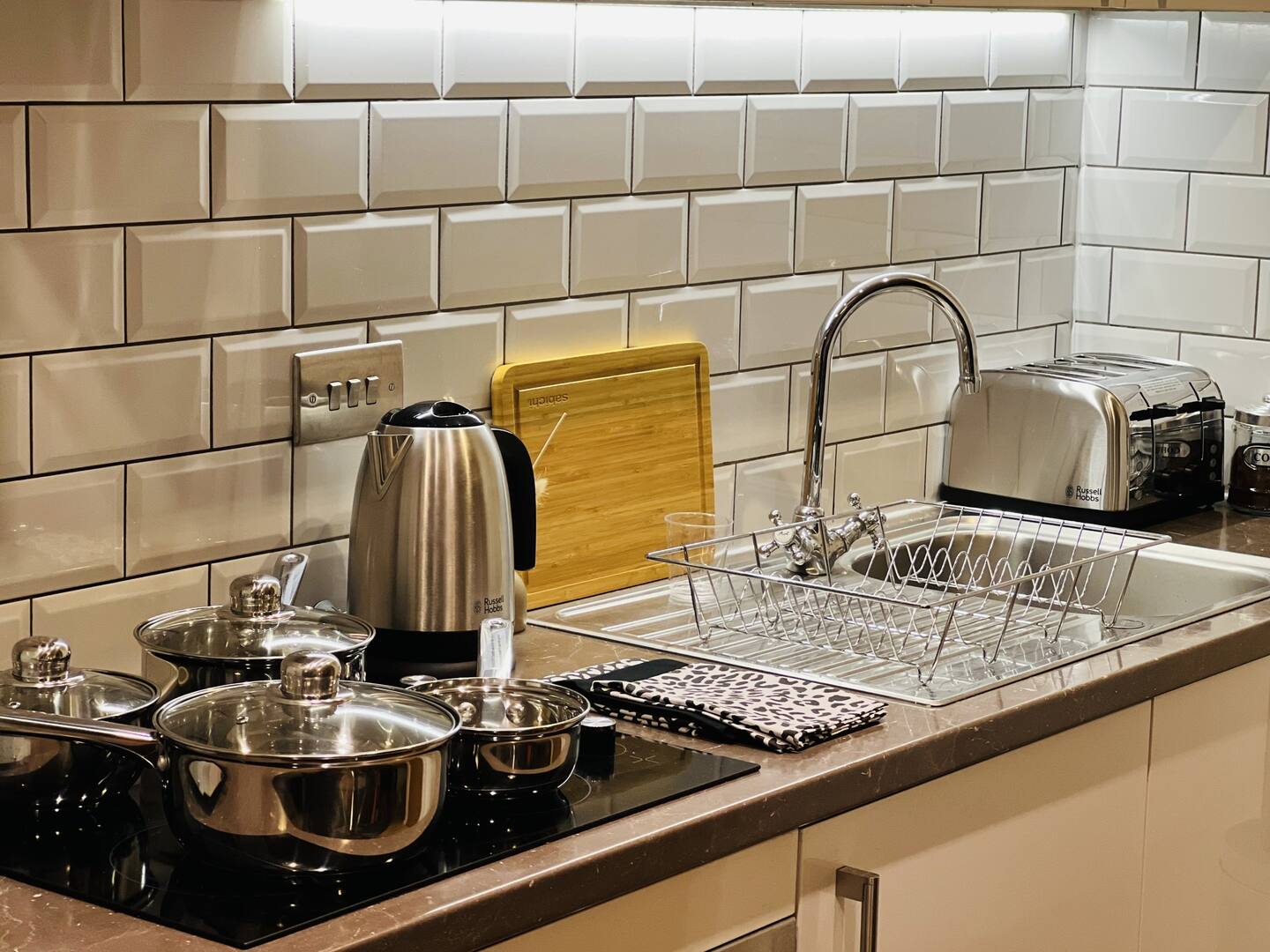 0ebcb9b8 0014 48f2 bbf3 0f4c08cfc689