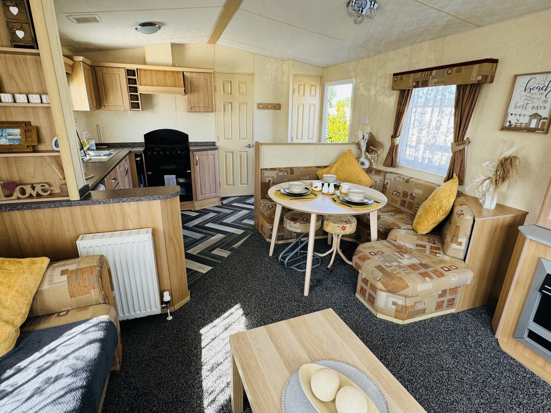 5affc8c6 bee5 4001 b6e9 f8ae5e0fb13f.jpg